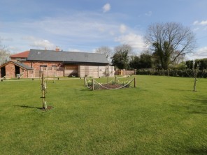 2 bedroom property near Hereford, Herefordshire, England