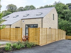 2 bedroom property near Keighley, Yorkshire