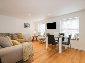 1 bedroom property near St. Austell, Cornwall