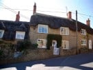 Cosy Cottage in Country Village Setting
