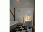 Master room bathroom