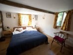 Queen size bed Queen size bed