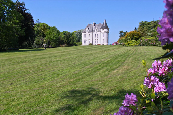 Kistinic chateau in Brittany
