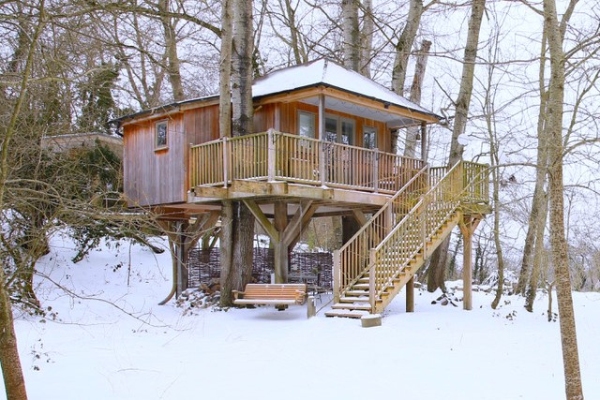 Treehouse hideaway near Bath, Somerset