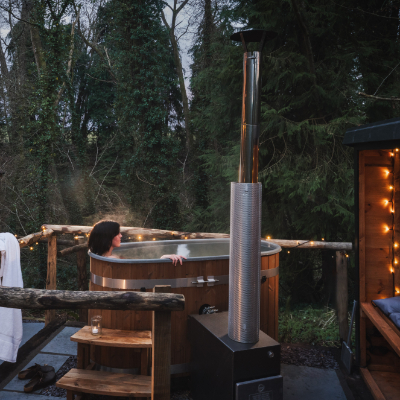 Hot tub on the treehouse deck
