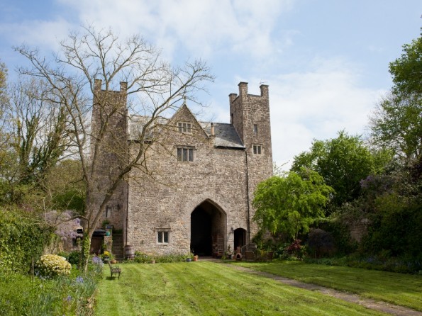 Period gatehouse in Monmouthshire