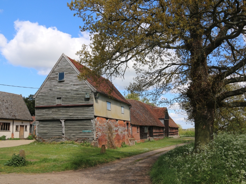 Tudor Barn exterior