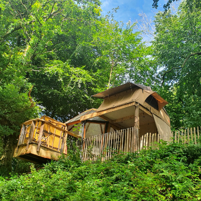 Treetop glamping pod in Somerset